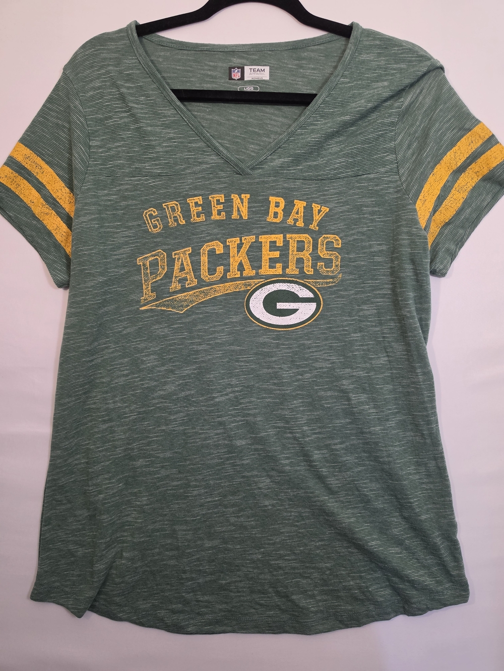 Green Bay Packers Women’s L NFL Team Apparel V Neck Shirt Green Football Tee